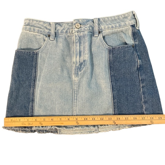 Pacsun Skirt Women’s 25 Blue Two Tone Denim Mini Frayed Boho Hippie Y2K - Picture 7 of 7